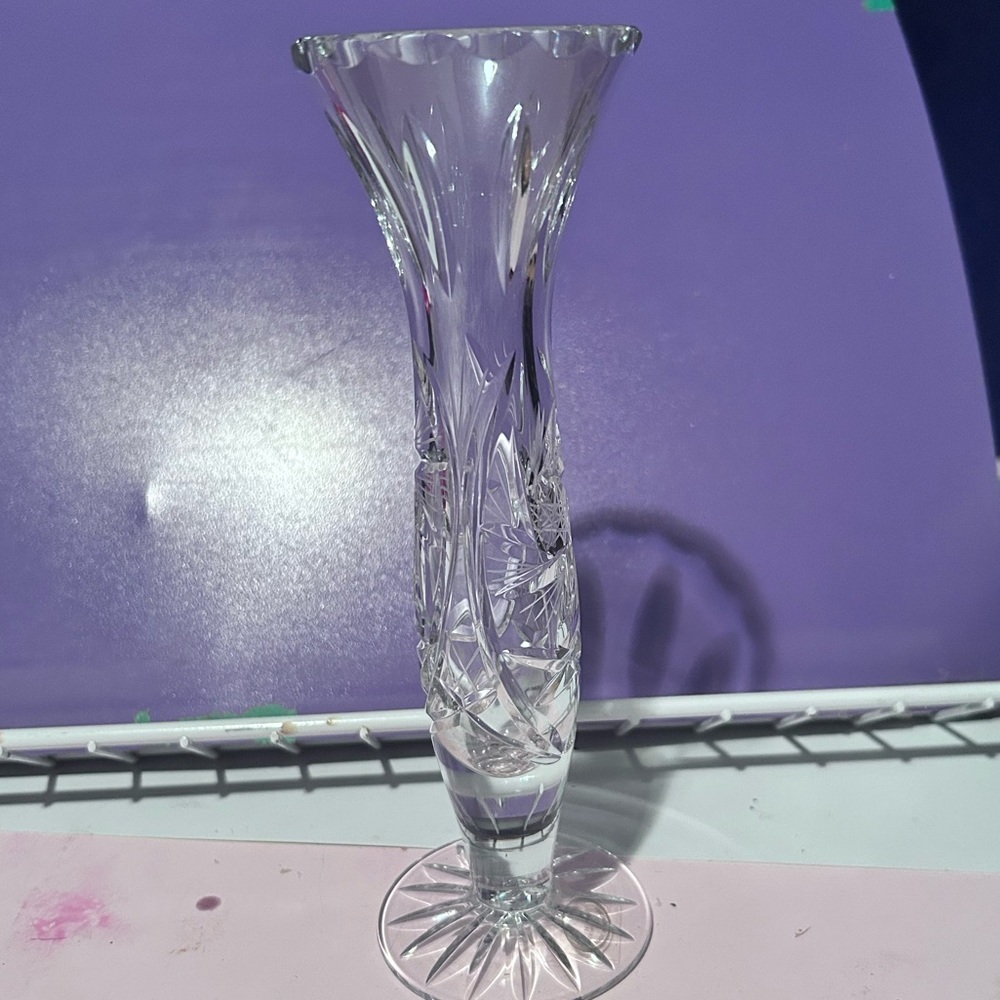 Stunning tall Clear Crystal Vase in pinwheel style- classic design- like new